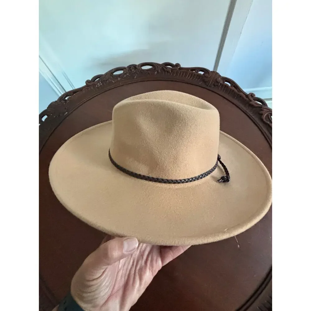 Lulu's Fedora Felt Hat with Faux leather belt Size S/M